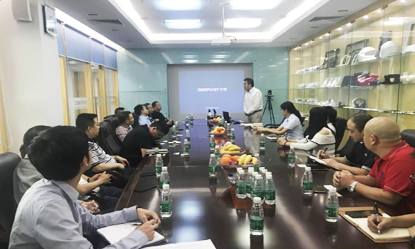 长安高协组团再访瓦力游戏，新资料专业委员会跃然纸上！